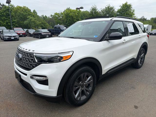 Certified 2023 Ford Explorer XLT w/ Equipment Group 202A AWD/4WD image 4