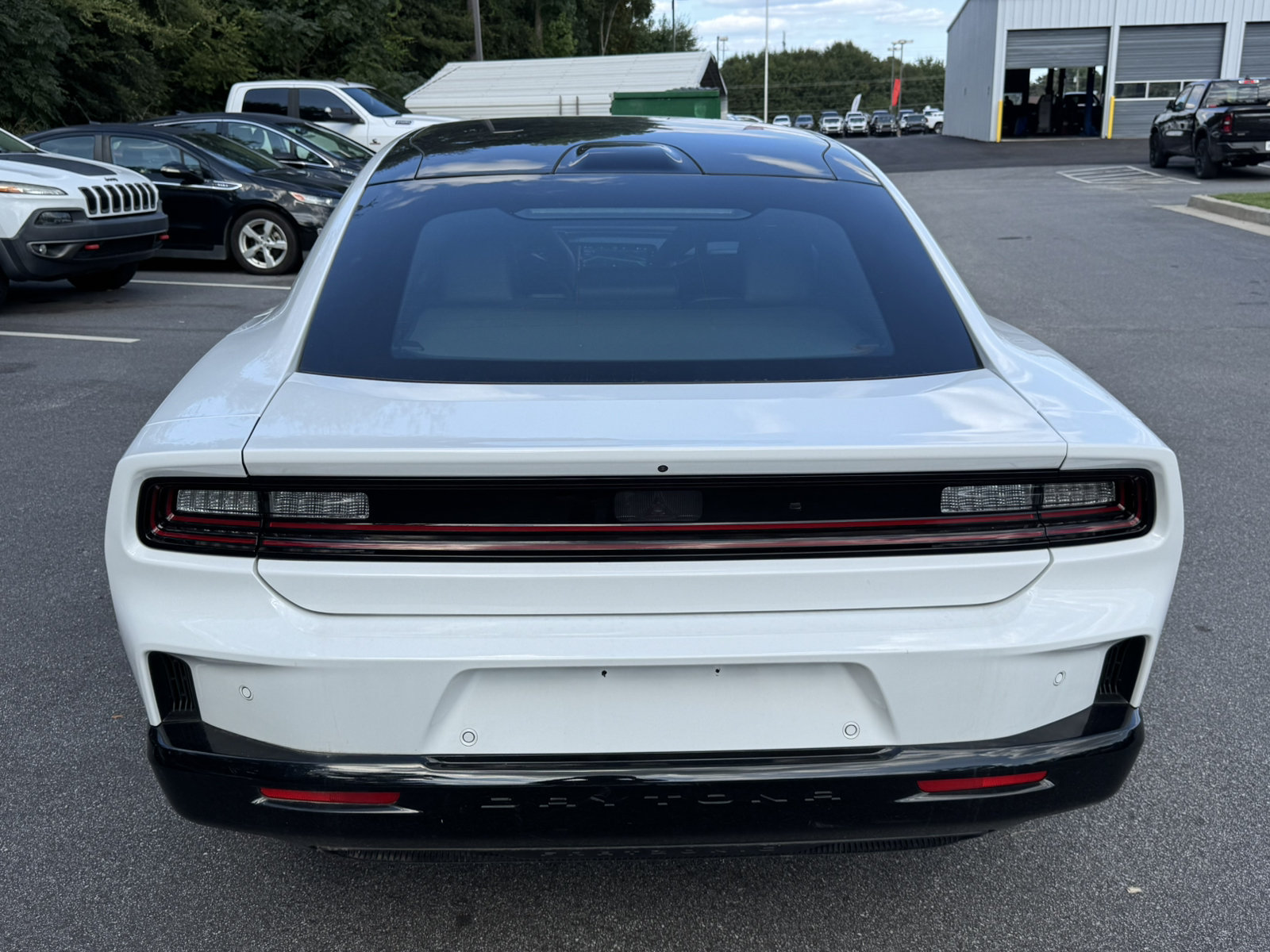 Used 2025 Dodge Charger Daytona R/T w/ Plus Group AWD/4WD image 6