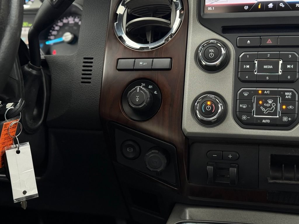 Used 2016 Ford F350 Lariat w/ Lariat Ultimate Package AWD/4WD image 26