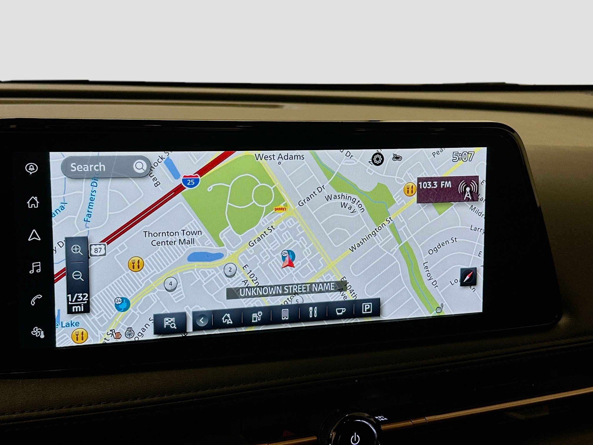 Used 2024 Nissan Ariya AWD image 22