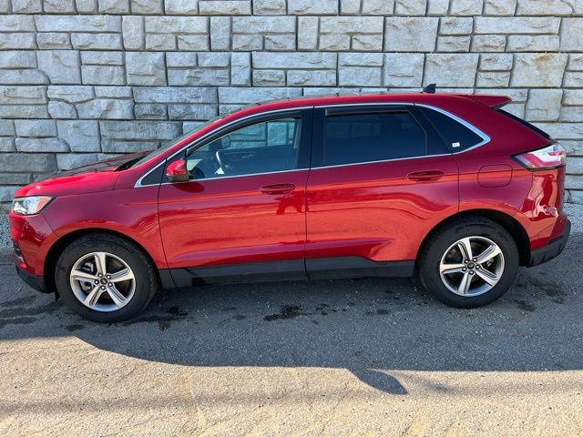 Used 2024 Ford Edge SEL w/ Convenience Package image 3