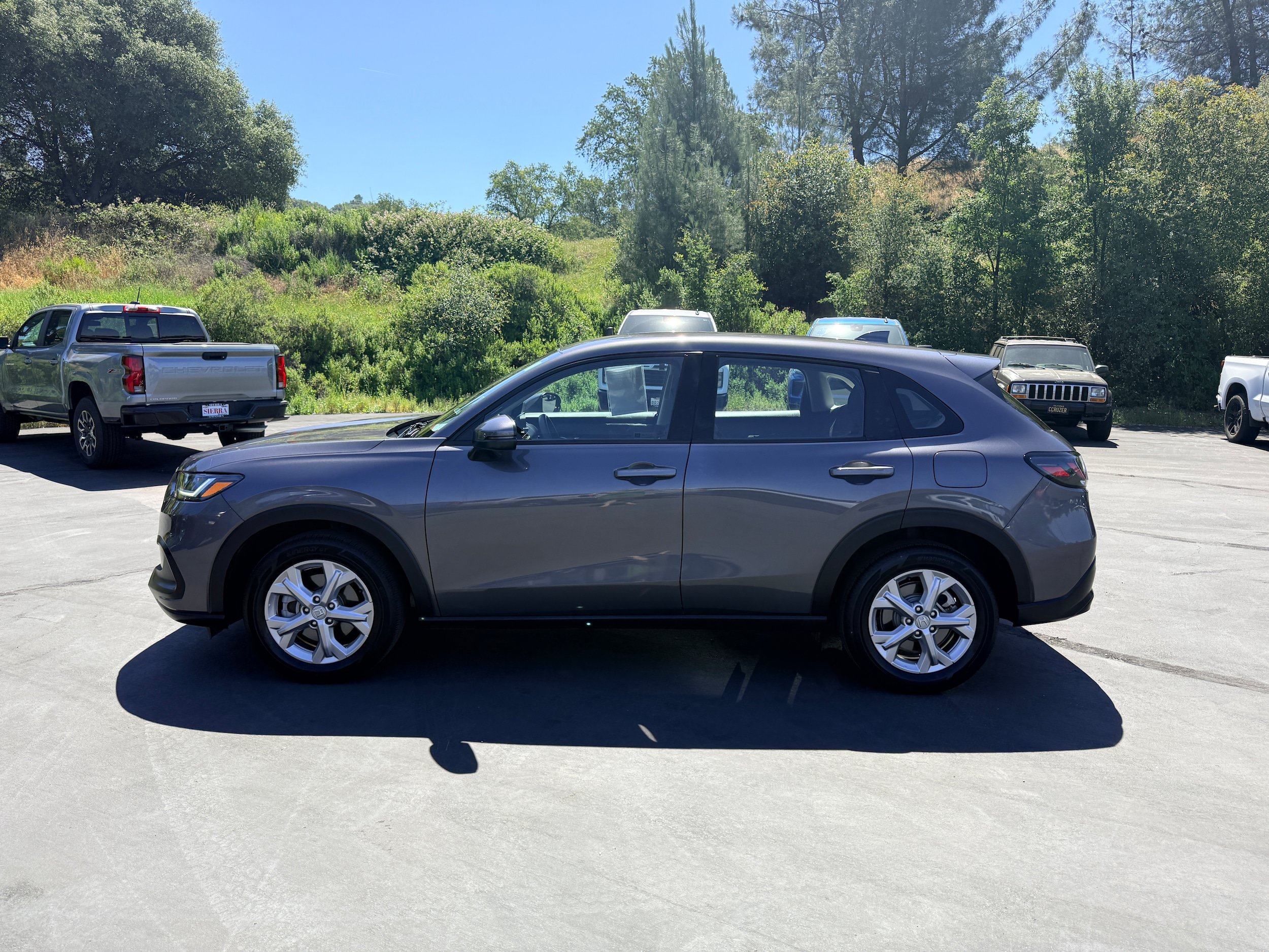 Used 2025 Honda HR-V LX