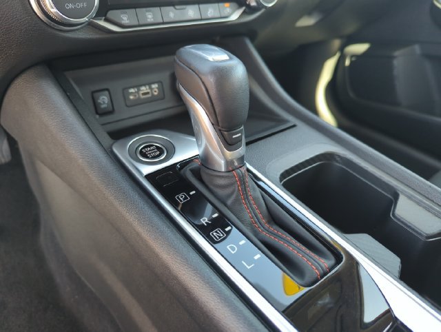 Certified 2024 Nissan Sentra SR FWD image 39
