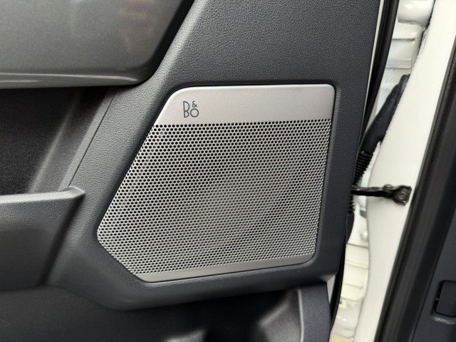 Used 2023 Ford F150 Lariat w/ Max Trailer Tow Package image 15