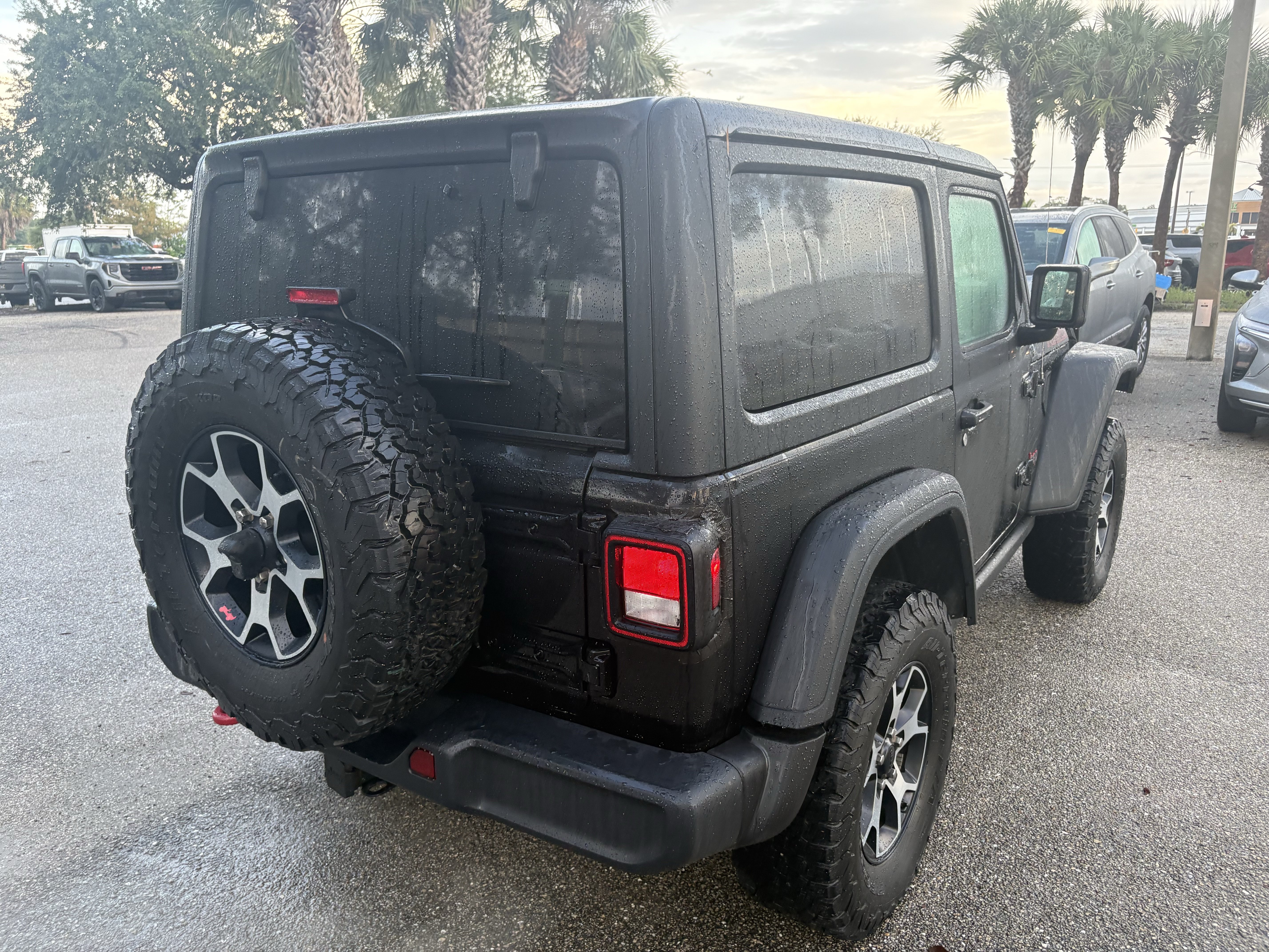 Used 2019 Jeep Wrangler Rubicon w/ Cold Weather Group AWD/4WD image 7