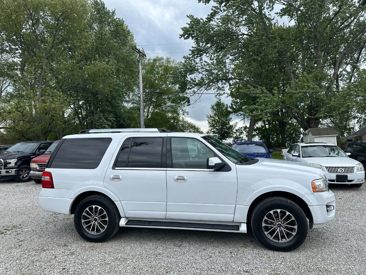 Used 2017 Ford Expedition Limited AWD/4WD image 4