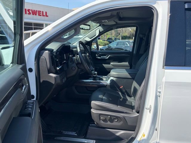 Used 2025 Chevrolet Silverado 1500 LTZ w/ Z71 Off-Road Package AWD/4WD image 16