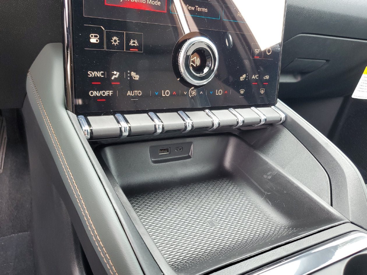 New 2027 GMC Terrain AT4 w/ Technology Package II AWD/4WD image 23