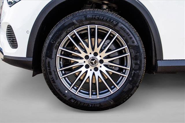 New 2026 Mercedes-Benz GLC 300 4MATIC image 9