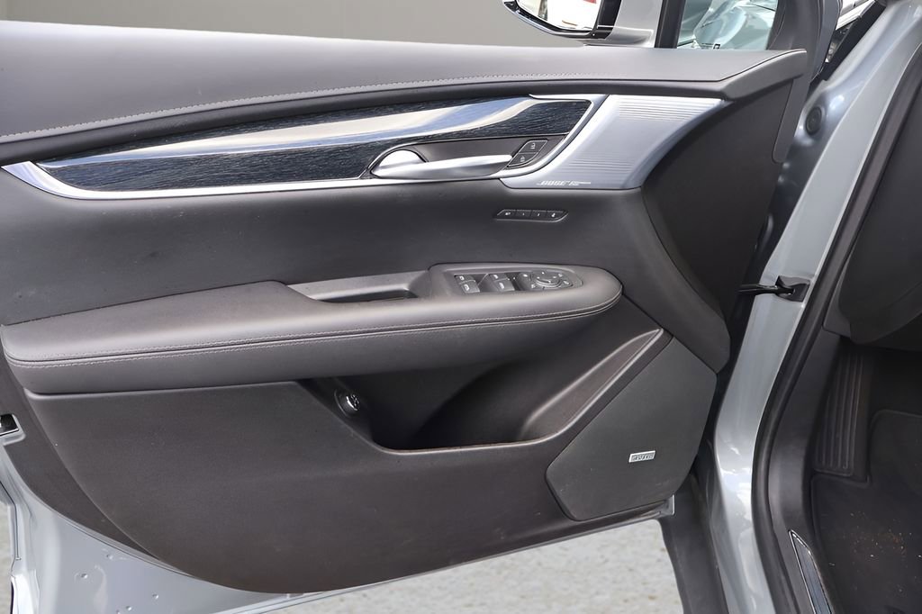 Used 2023 Cadillac XT5 Premium Luxury FWD image 9