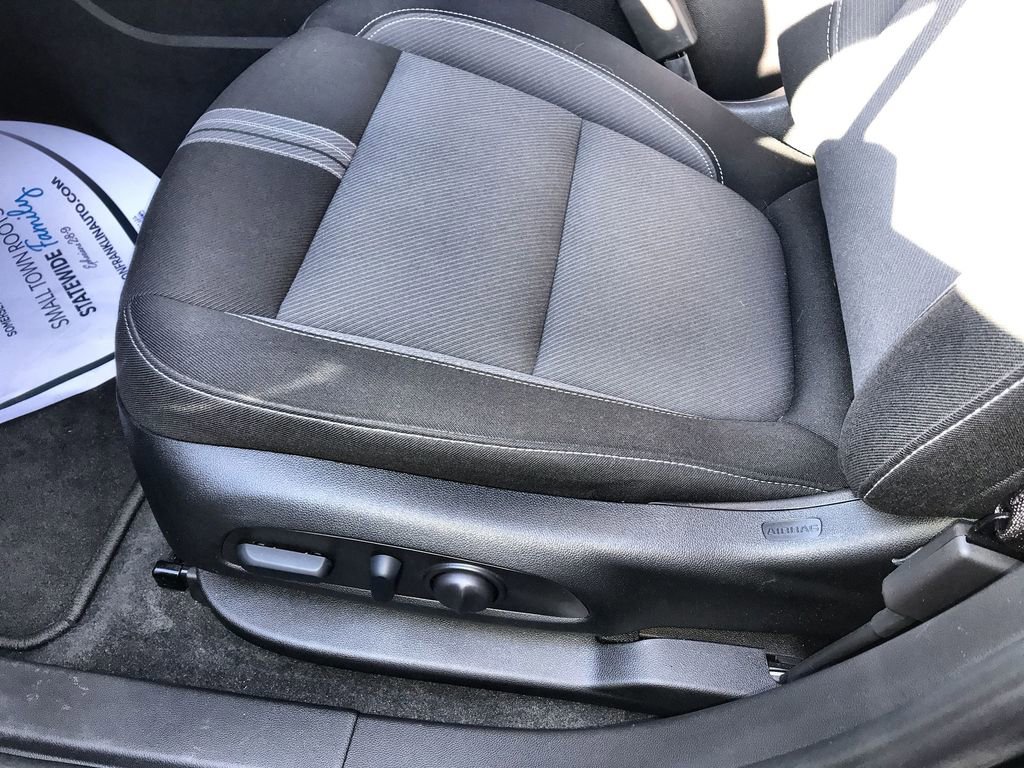 Used 2024 Chevrolet Blazer LT w/ Convenience Package image 12