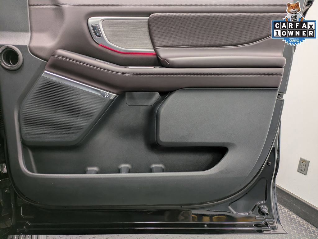 Certified 2025 Ford Expedition Max Platinum w/ Platinum Ultimate Package image 31