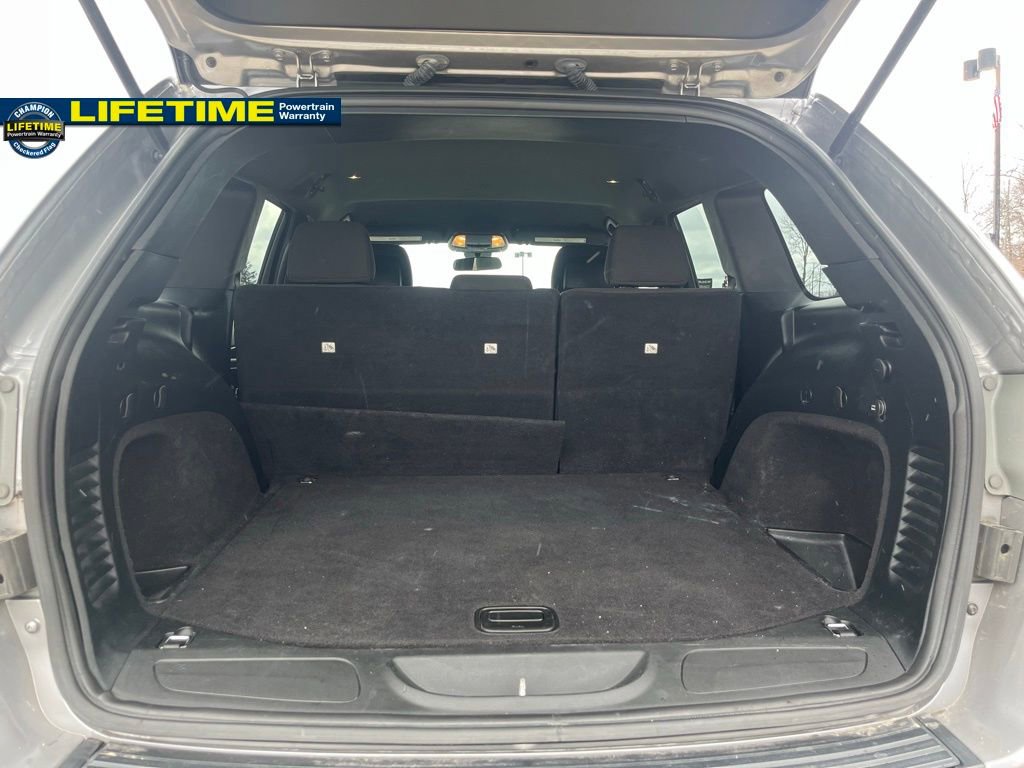 Used 2018 Jeep Grand Cherokee Laredo image 13