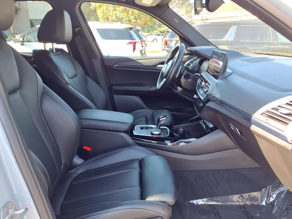 Used 2023 BMW X3 sDrive30i w/ M Sport Package RWD image 9