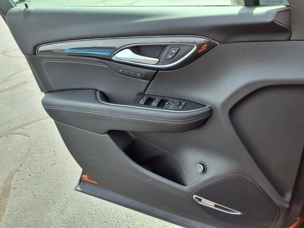 Used 2022 Buick Envision Essence w/ Technology Package I image 23