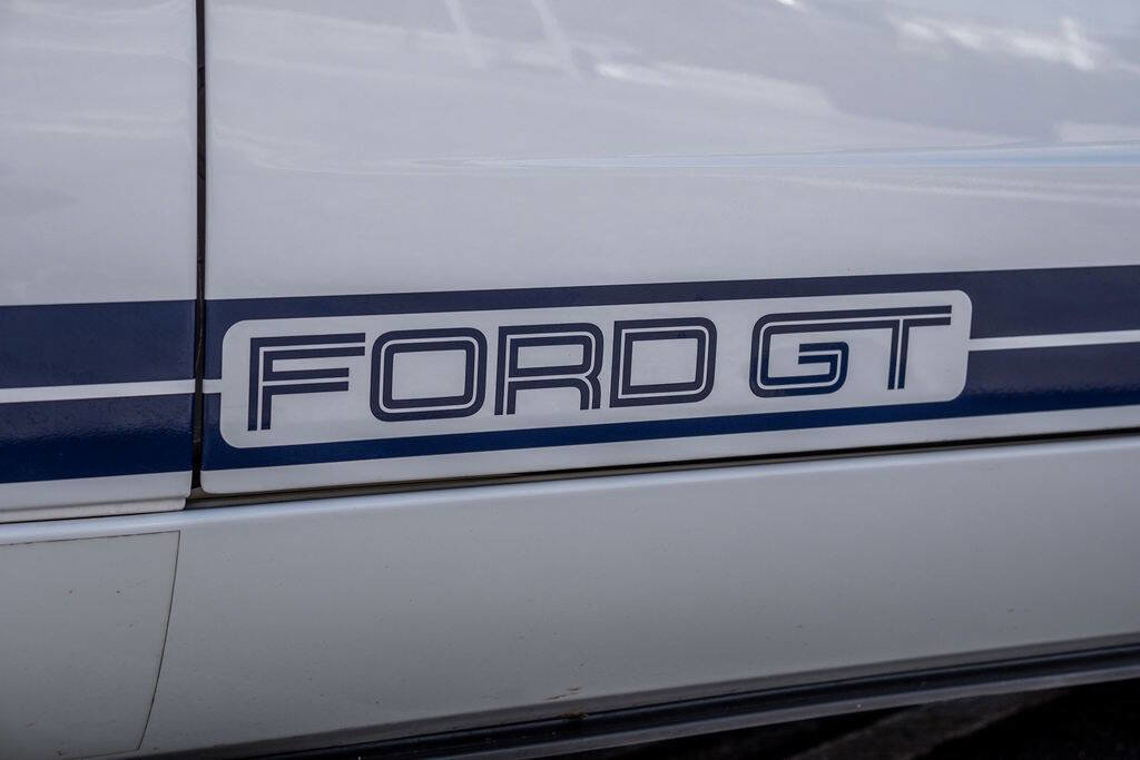 Used 2005 Ford GT image 70