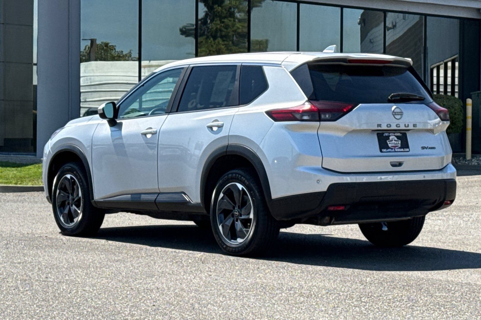 Certified 2024 Nissan Rogue SV AWD/4WD image 8