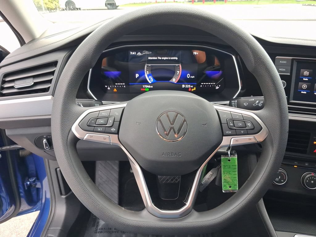 Certified 2023 Volkswagen Jetta S FWD image 17