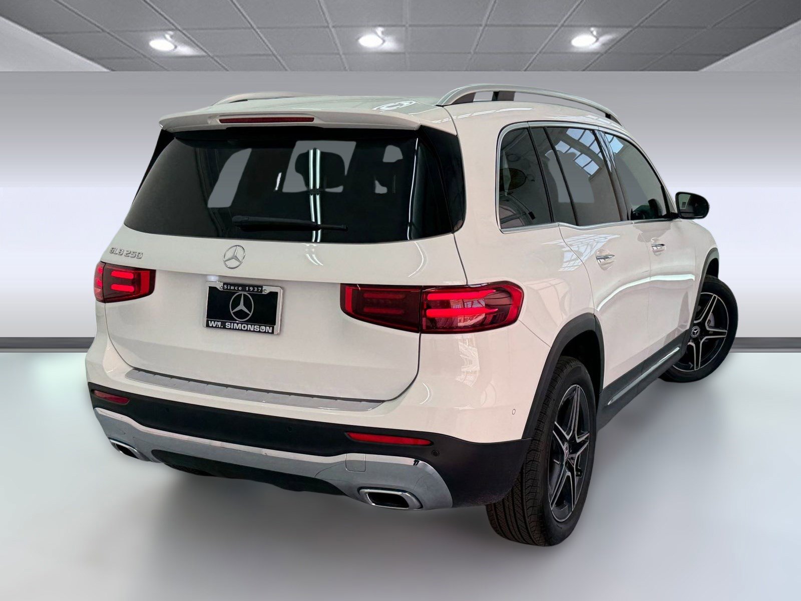 New 2026 Mercedes-Benz GLB 250 image 6