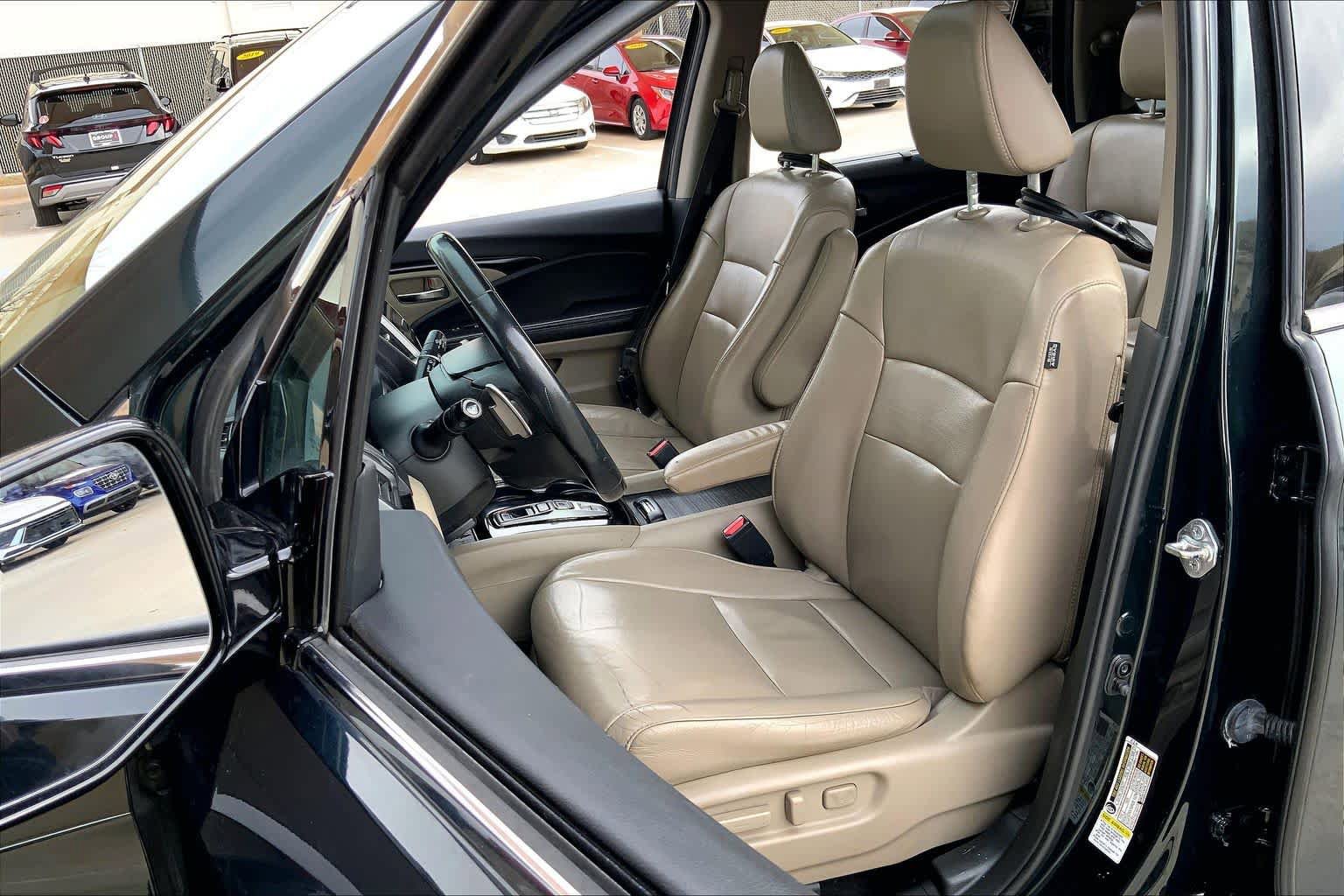 Used 2016 Honda Pilot Touring image 8