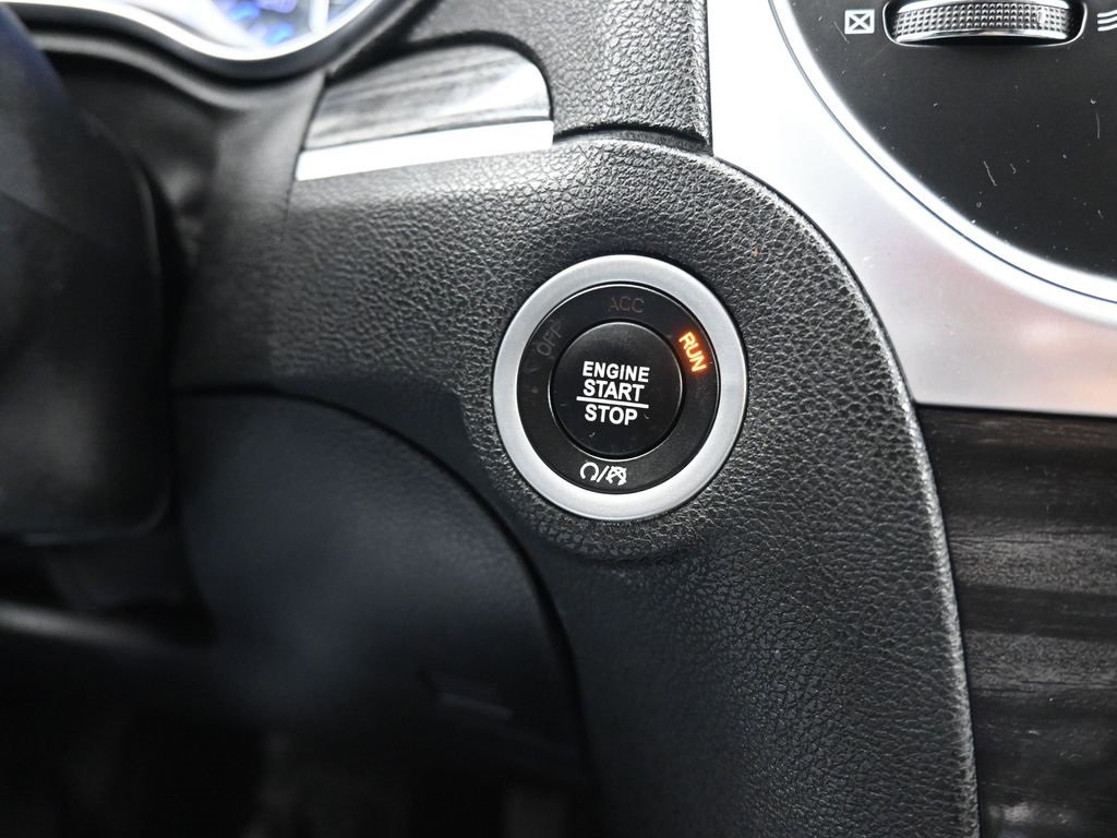 Used 2019 Chrysler 300 Touring w/ Sport Appearance Package image 22