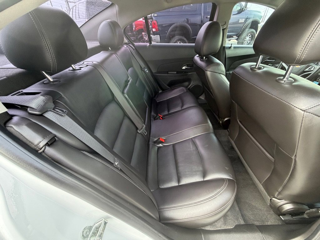 Used 2014 Chevrolet Cruze LT w/ RS Package FWD image 8