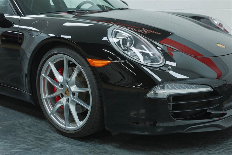 Used 2015 Porsche 911 Carrera S image 37