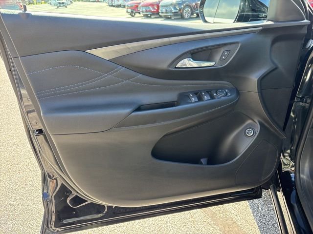 Certified 2025 Buick Envista Sport Touring w/ Convenience I Package image 26