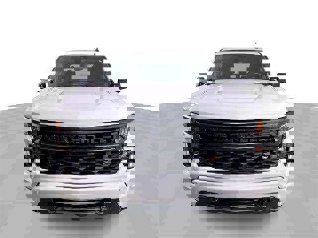 Used 2023 Chevrolet Silverado 1500 Custom image 3