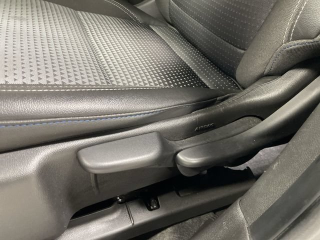 Certified 2025 Chevrolet Trax LT FWD image 12