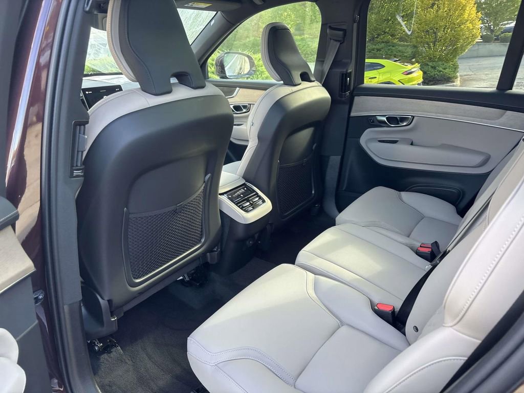 New 2026 Volvo XC90 B5 Core w/ Protection Package Premier image 27