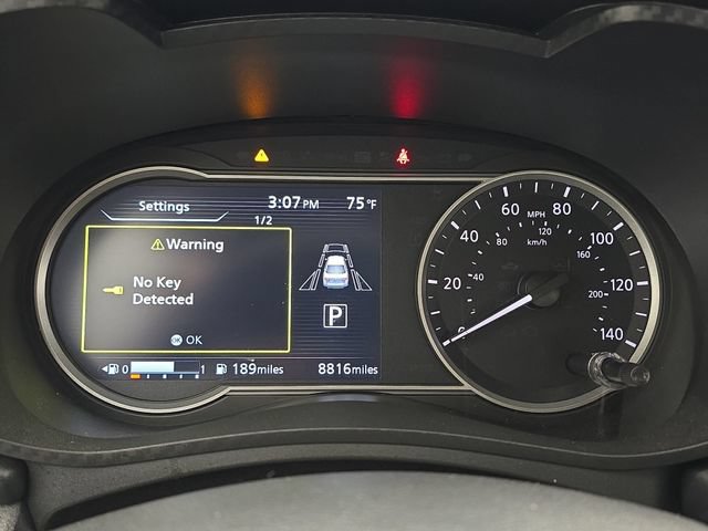 Used 2025 Nissan Versa SR w/ Trunk Package FWD image 23