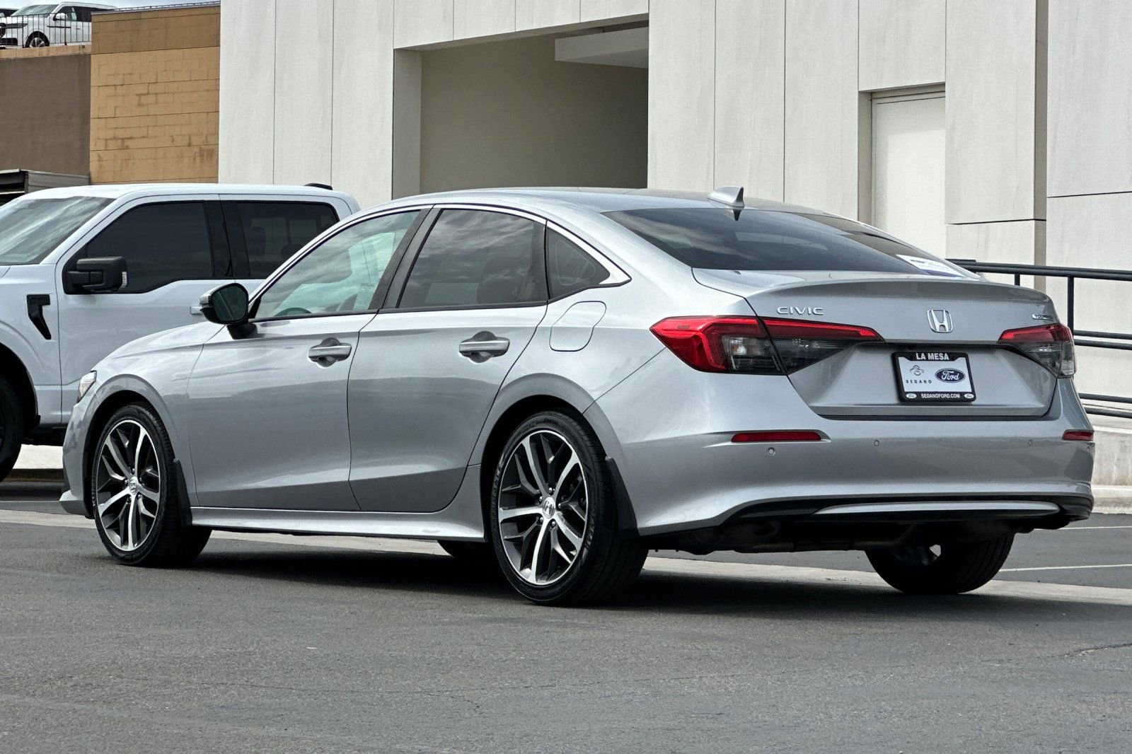 Used 2022 Honda Civic Touring image 5
