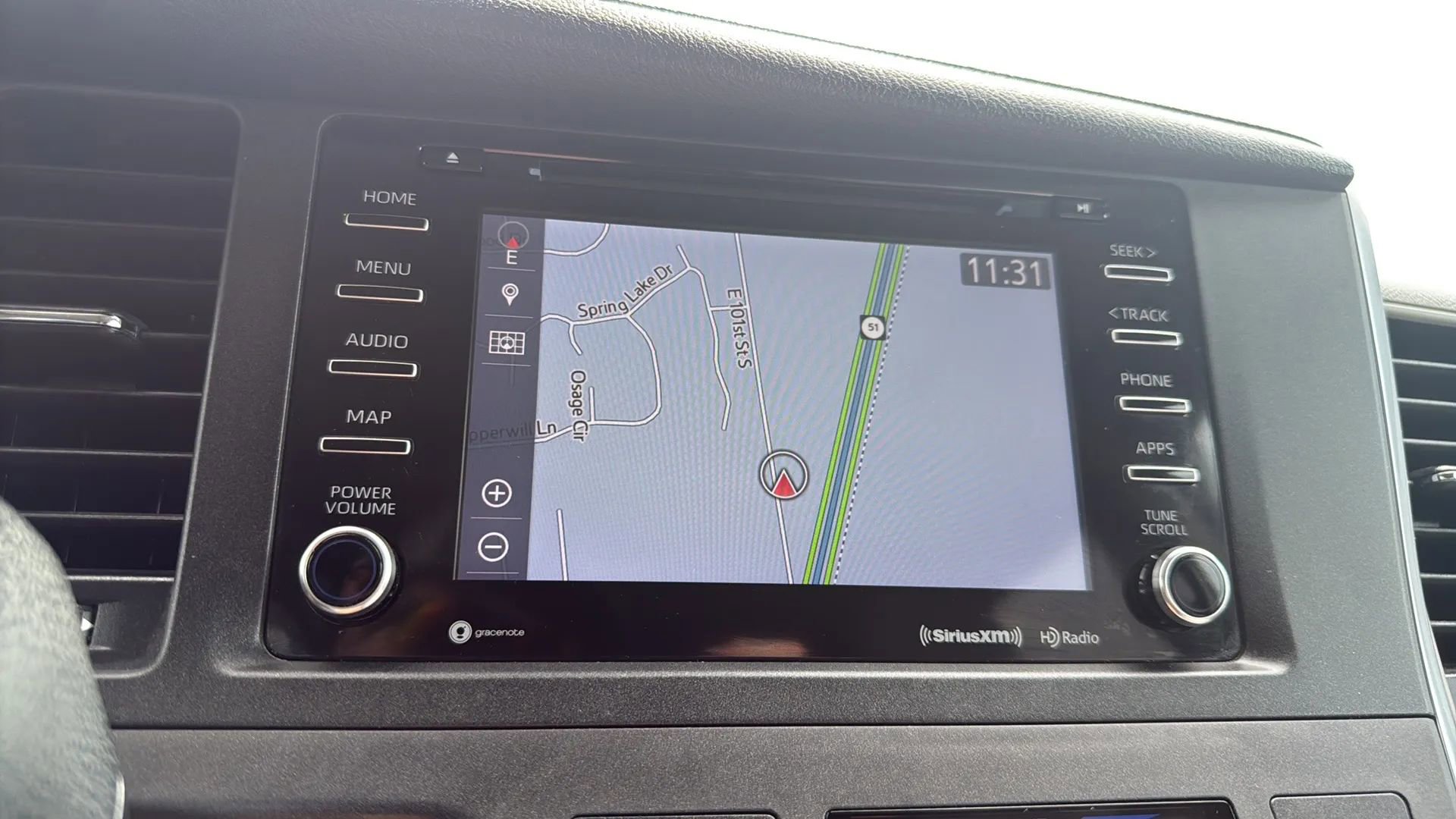 Used 2019 Toyota Sienna XLE image 7