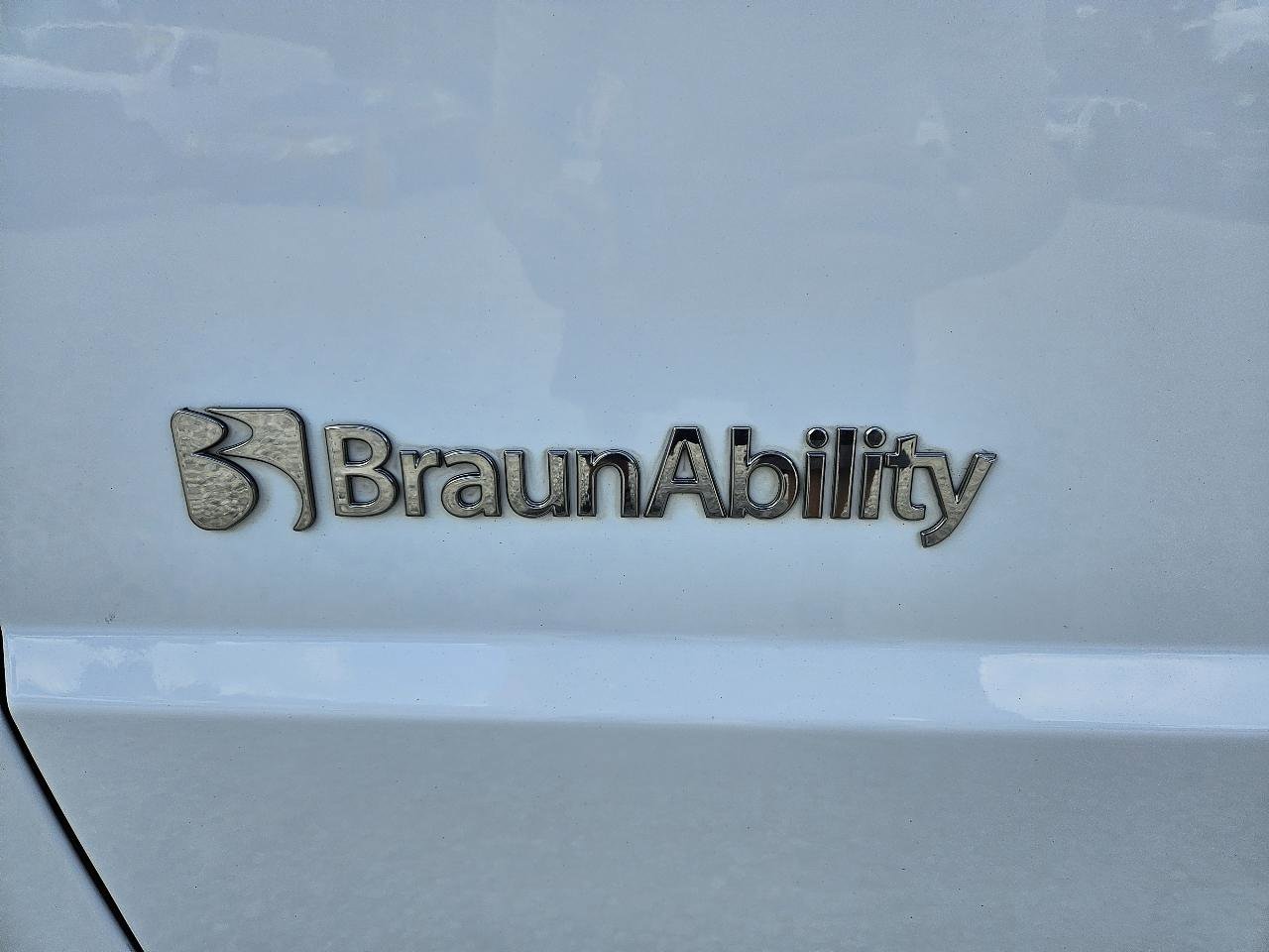 Used 2019 Dodge Grand Caravan SE w/ Power Convenience Group I FWD image 55