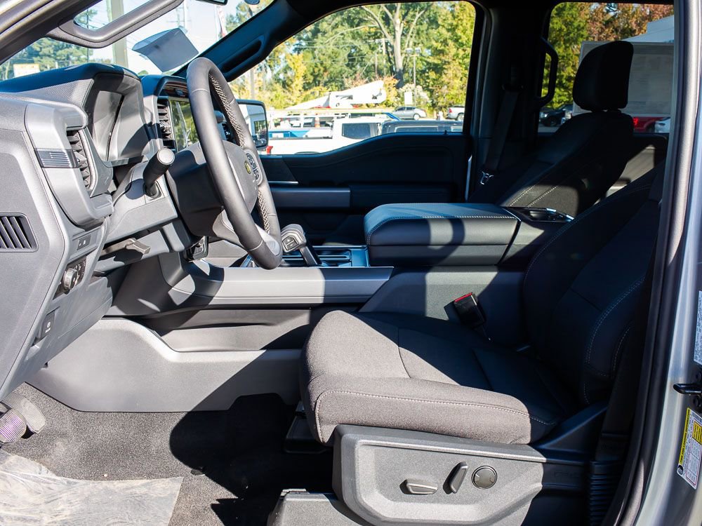 New 2025 Ford F150 XLT w/ Equipment Group 302A MID image 18