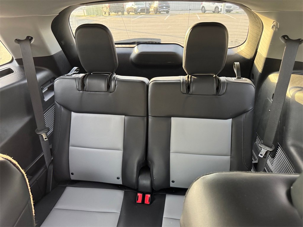 Used 2022 Ford Explorer XLT w/ Equipment Group 202A image 19