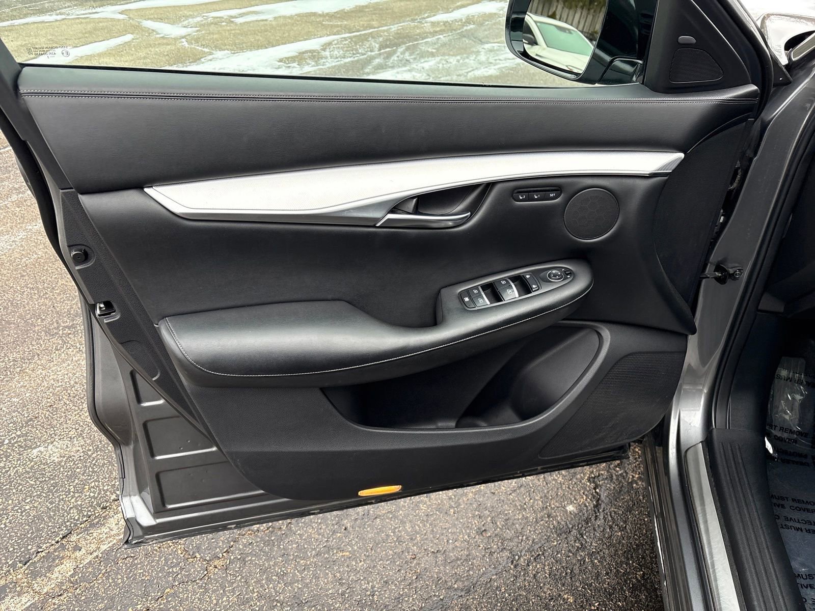 Used 2019 INFINITI QX50 Essential w/ Premium Heat Package image 10