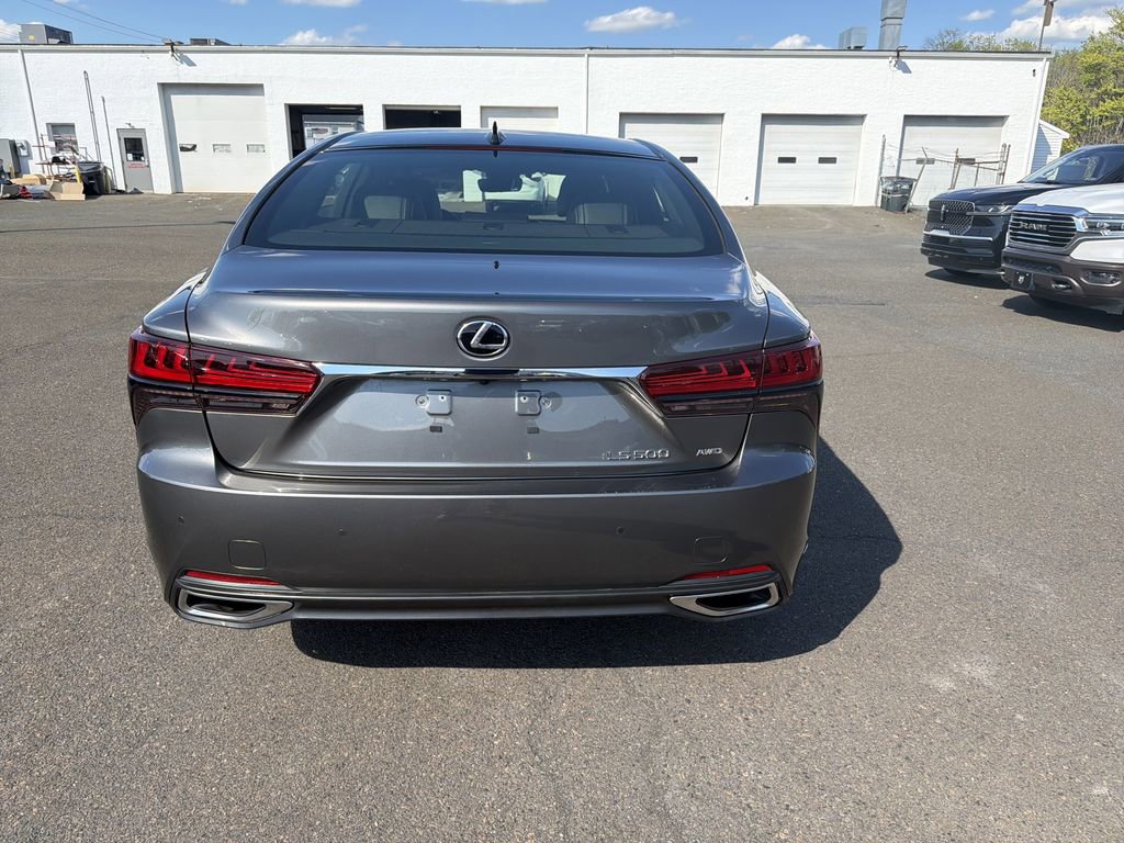 Used 2023 Lexus LS 500 AWD w/ Interior Upgrade Package image 4