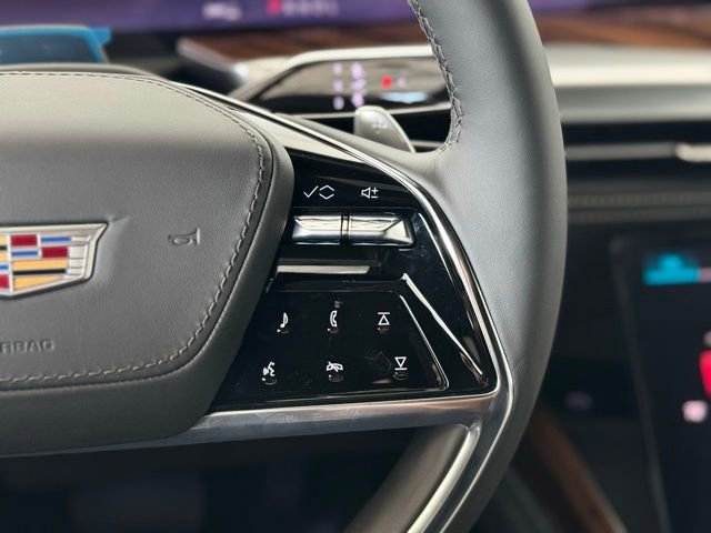 New 2026 Cadillac Escalade Platinum Luxury w/ LPO, Floor Liner Package AWD/4WD image 30
