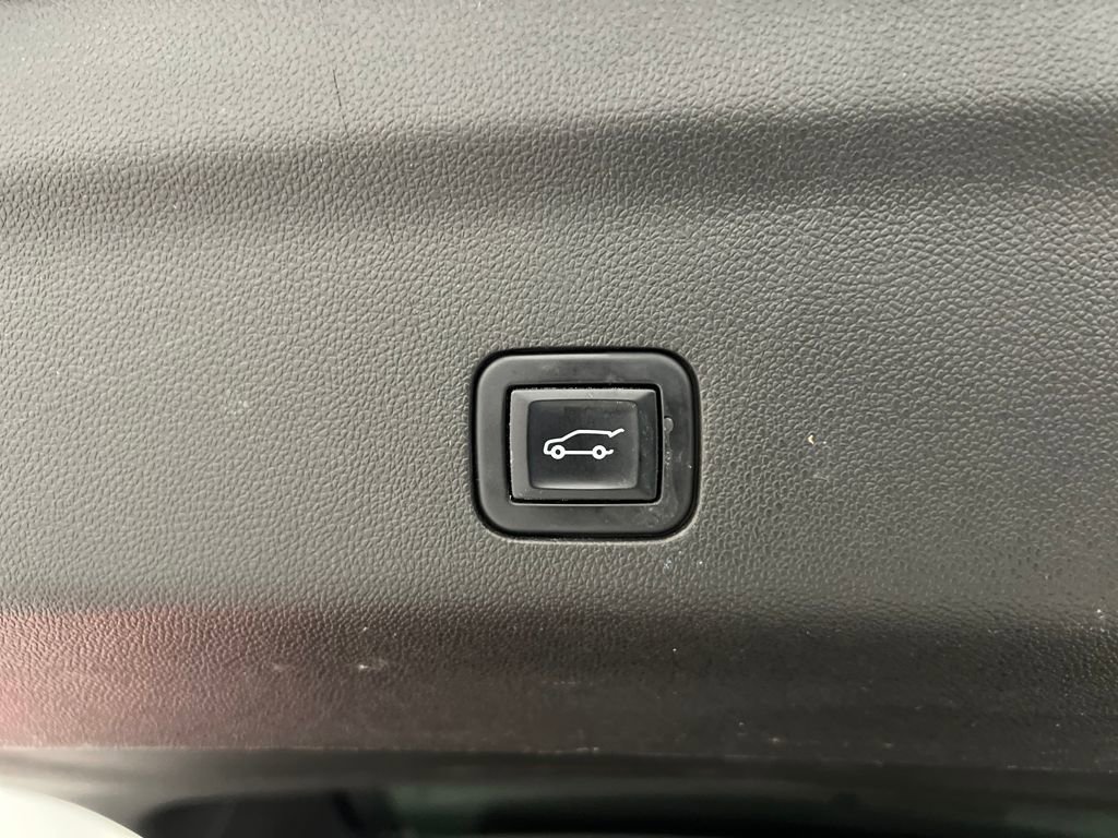 Used 2023 Chevrolet Tahoe RST image 40