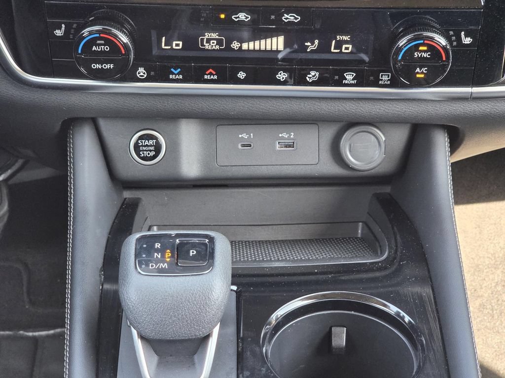 Used 2023 Nissan Rogue SL w/ SL Premium Package FWD image 14