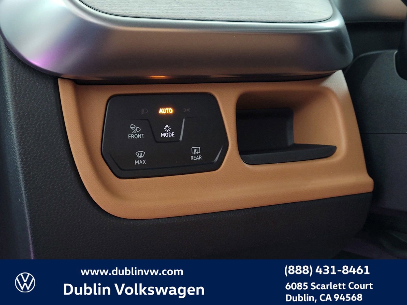 New 2025 Volkswagen ID. Buzz Pro S image 17