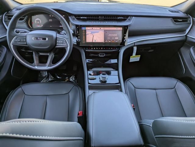 New 2026 Jeep Grand Cherokee Limited w/ Limited Altitude Package AWD/4WD image 29