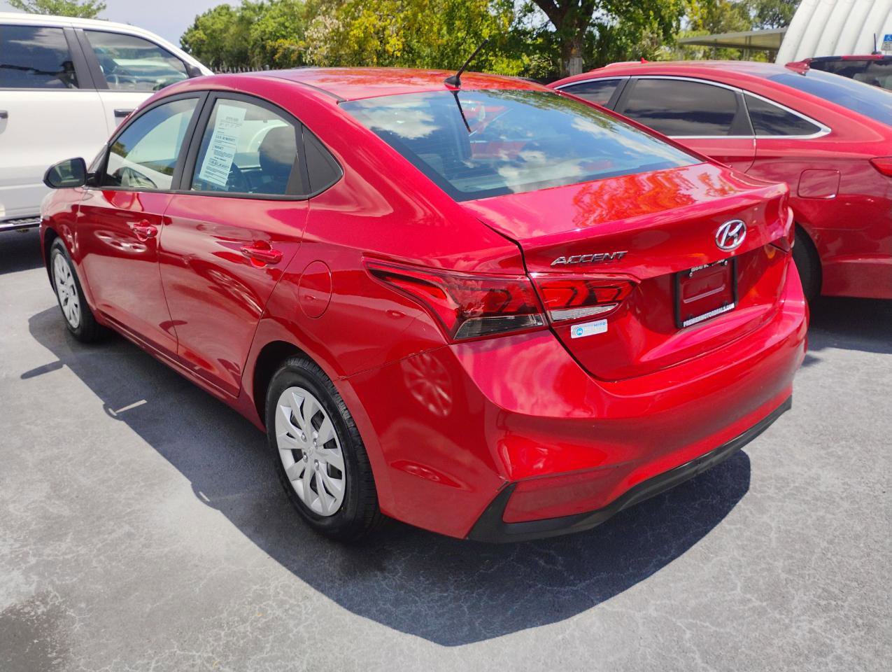 Used 2021 Hyundai Accent SE FWD image 4
