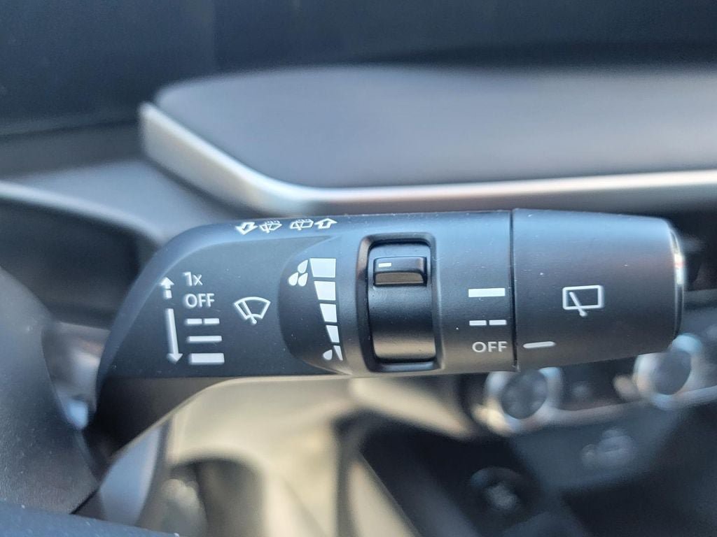New 2025 Nissan Kicks S w/ Charging Package AWD/4WD image 29