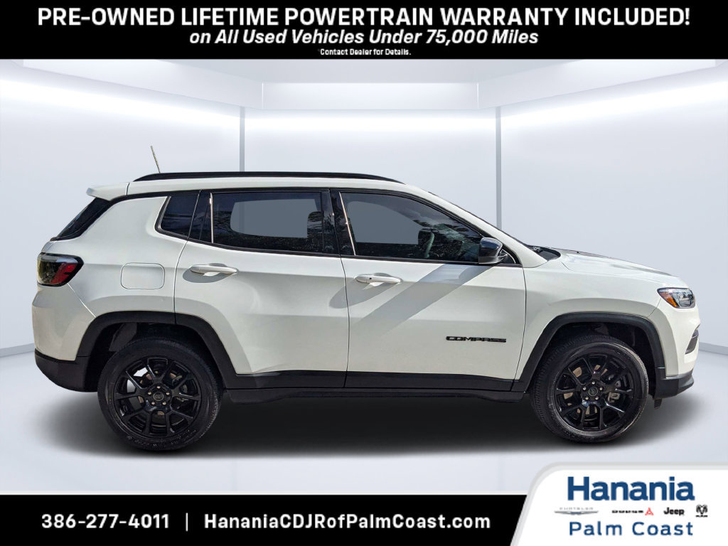 Used 2026 Jeep Compass Latitude w/ Quick Order Package 29K AWD/4WD image 3