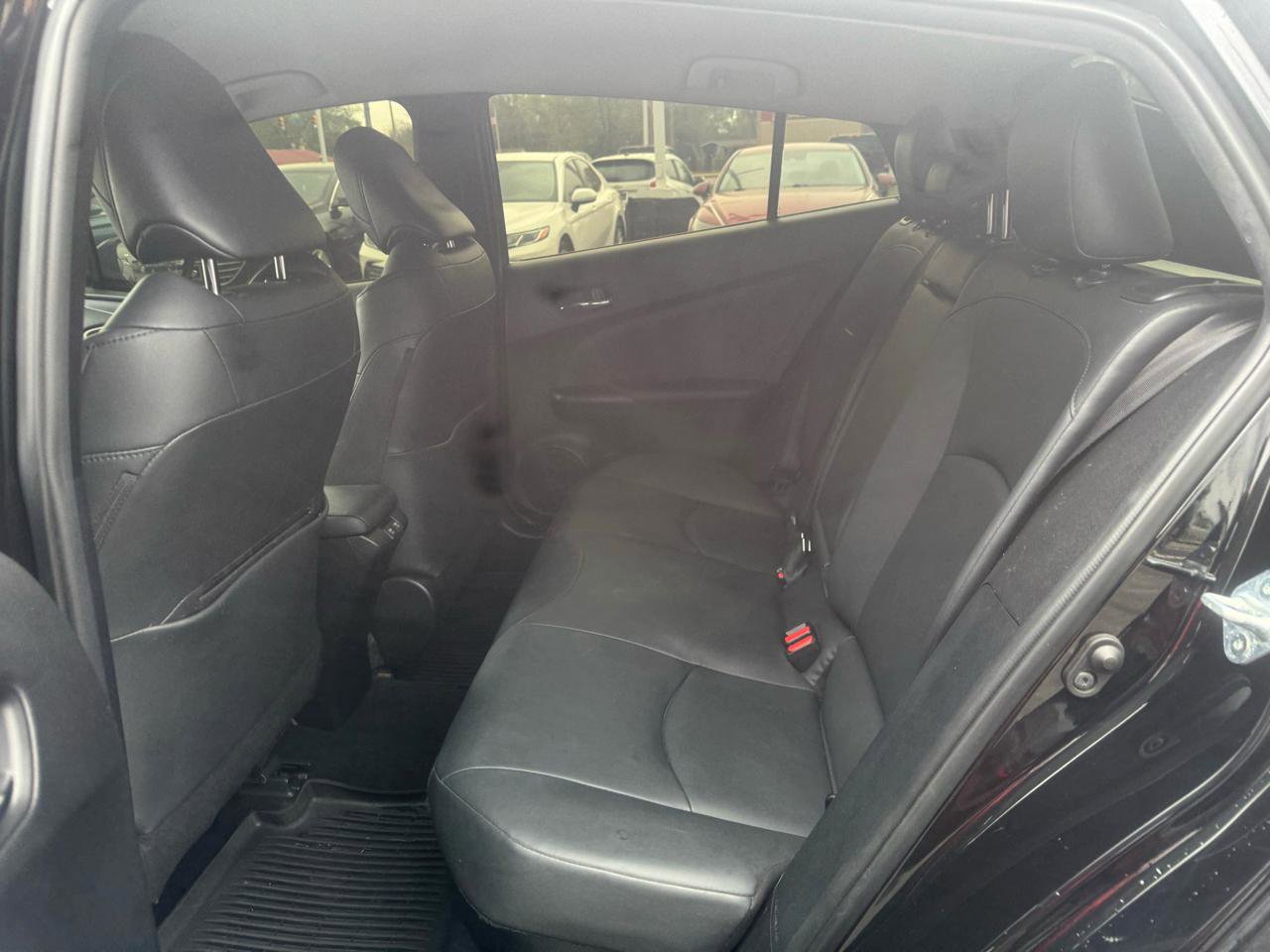 Used 2022 Toyota Prius XLE FWD image 25