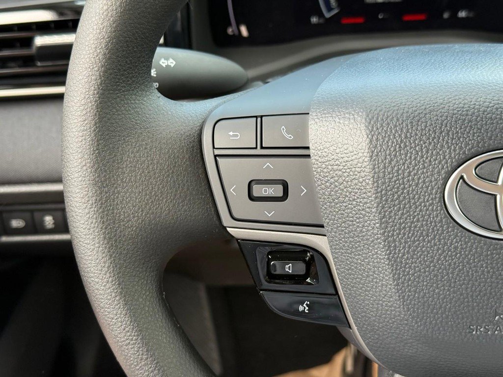 New 2026 Toyota Camry LE AWD/4WD image 15