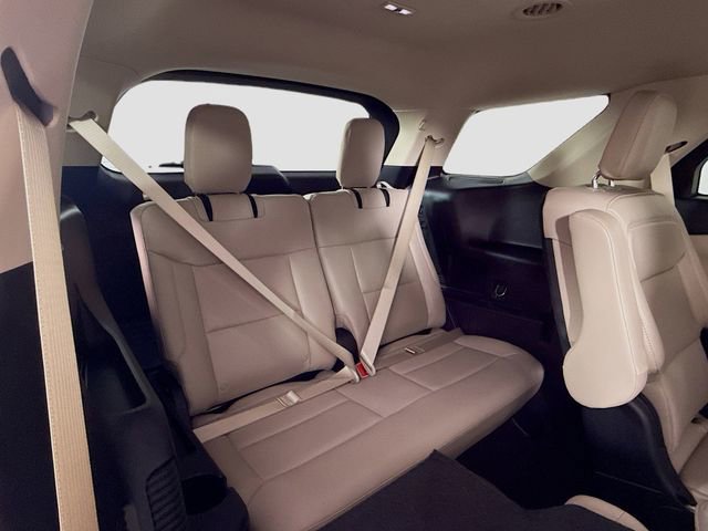 Used 2021 Ford Explorer XLT w/ Equipment Group 202A image 27